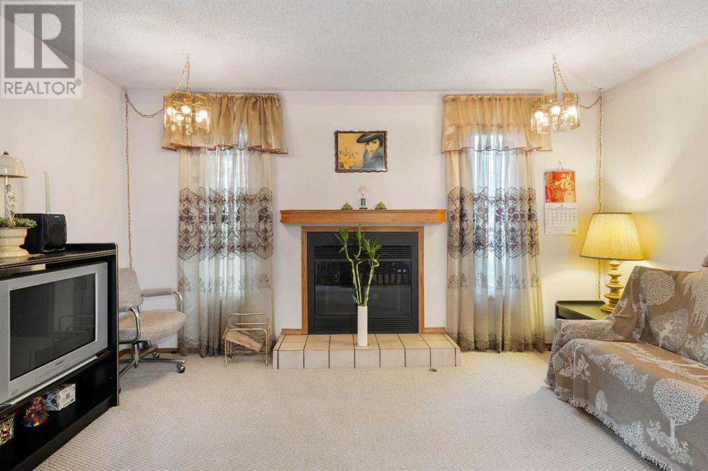 92 Ventura Way NE