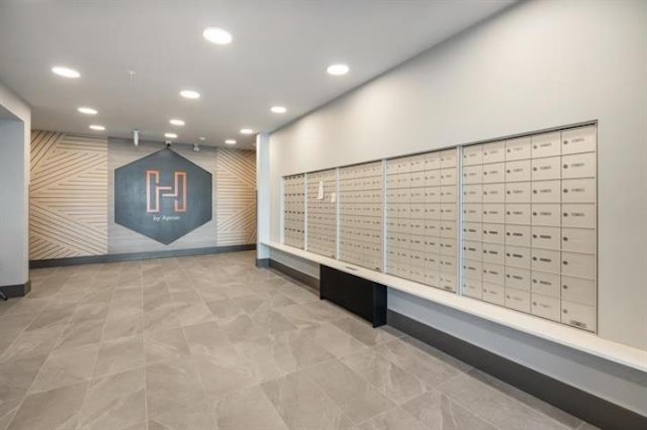 606 7936 206TH STREET