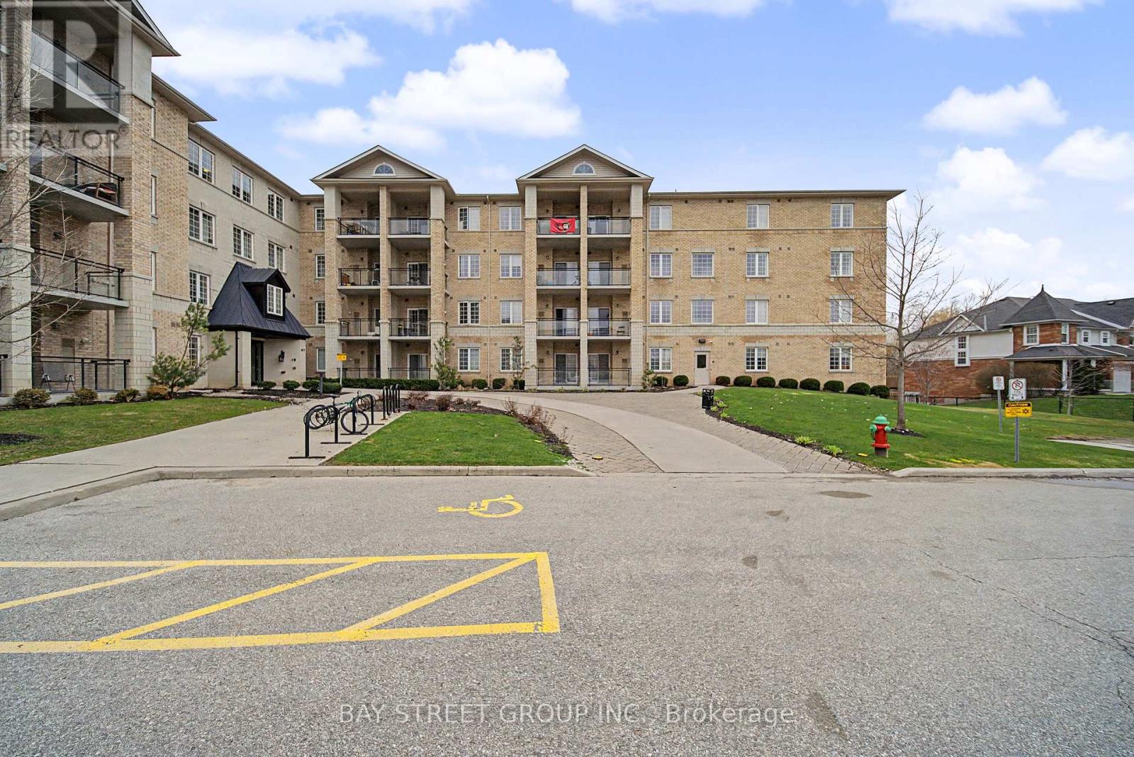 132 - 1077 GORDON STREET