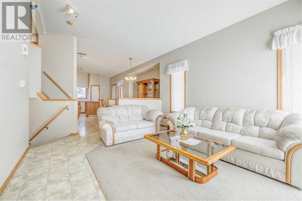 19 Erin Grove SE
