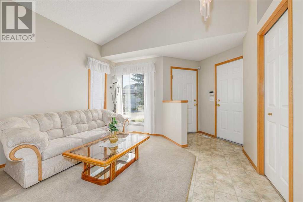 19 Erin Grove SE