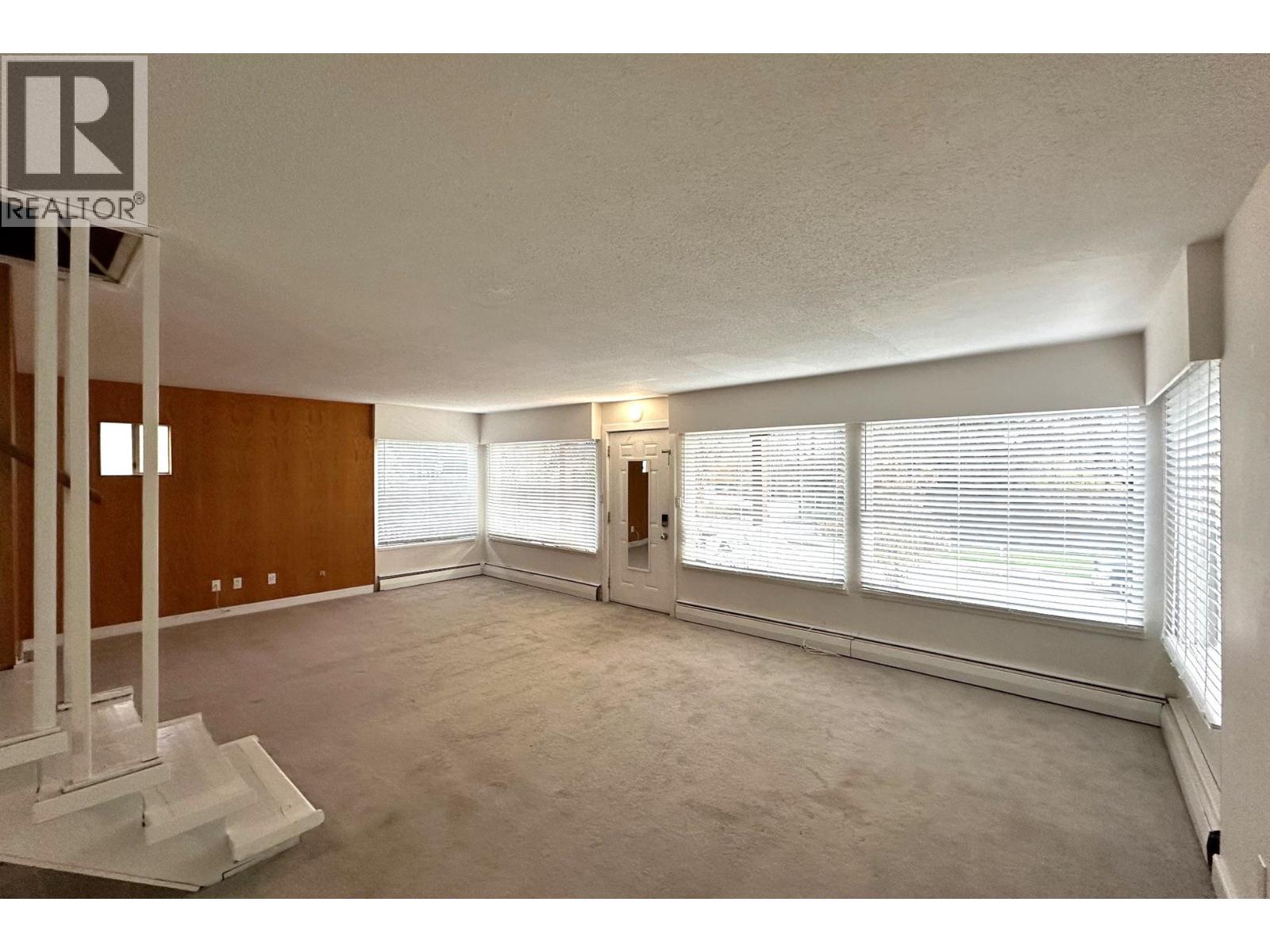 164 E 10TH STREET