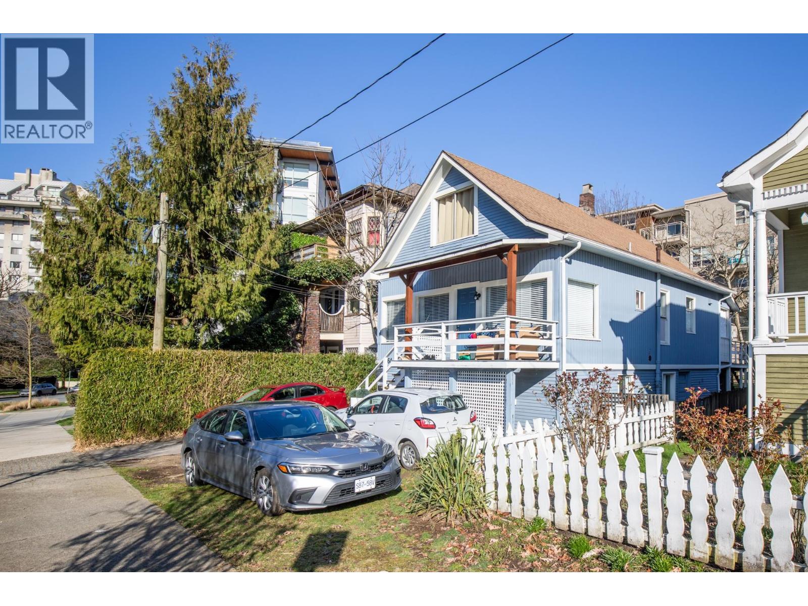164 E 10TH STREET