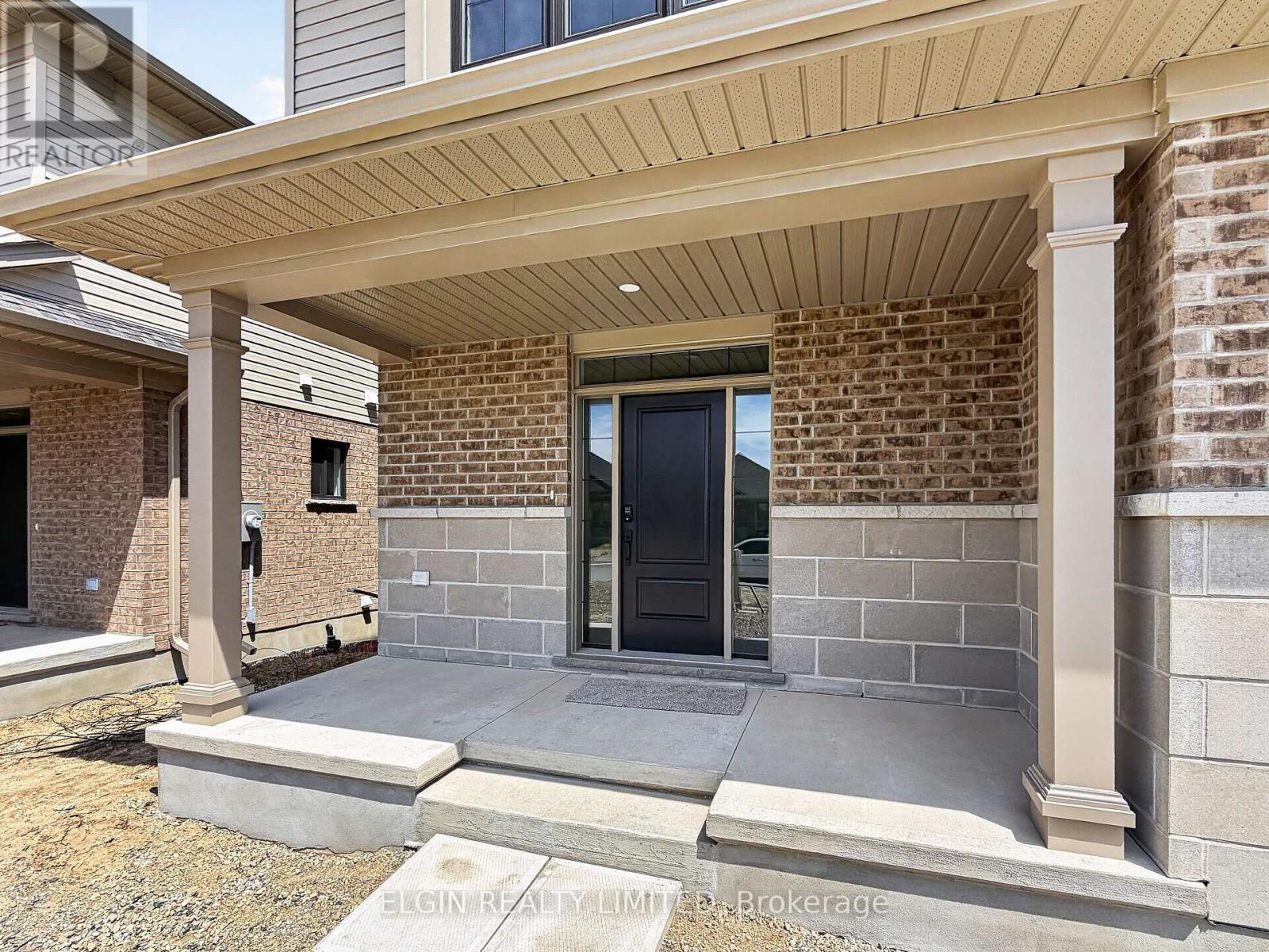 30 HEMLOCK CRESCENT