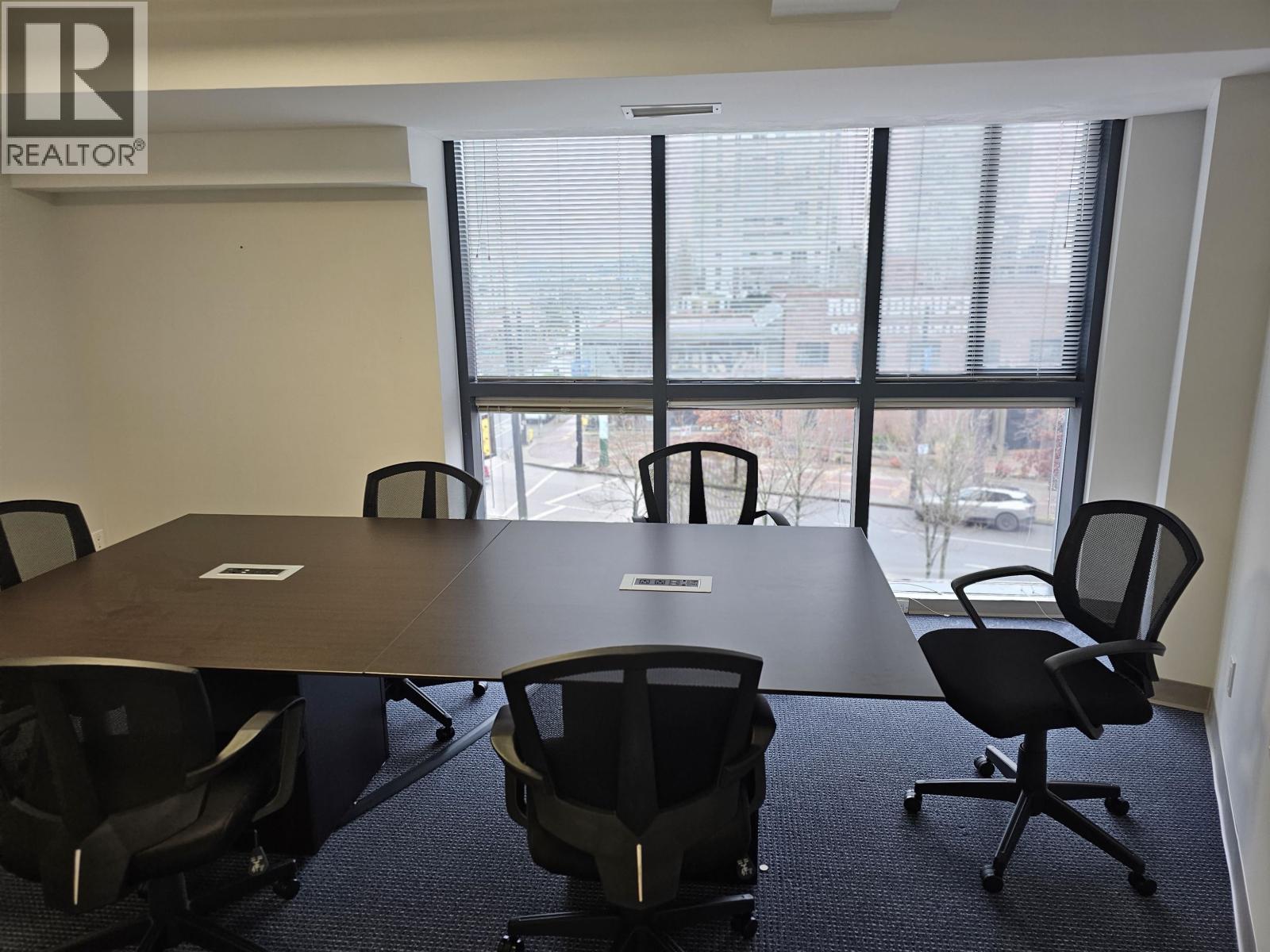 300 1207 PACIFIC BOULEVARD