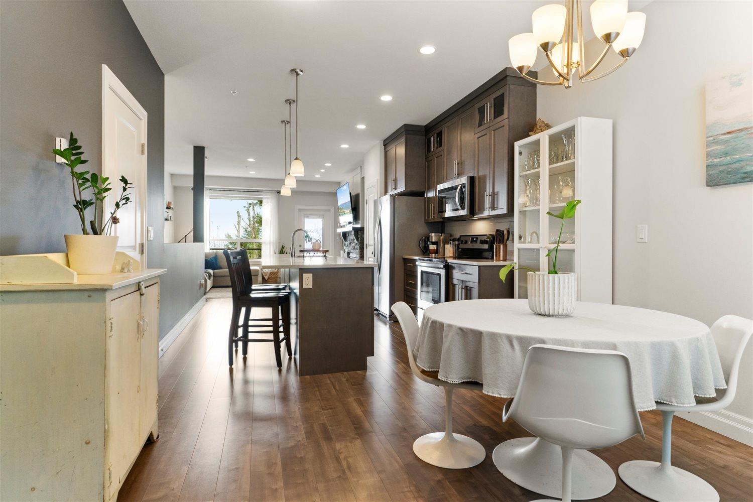 122 6026 LINDEMAN STREET|Promontory