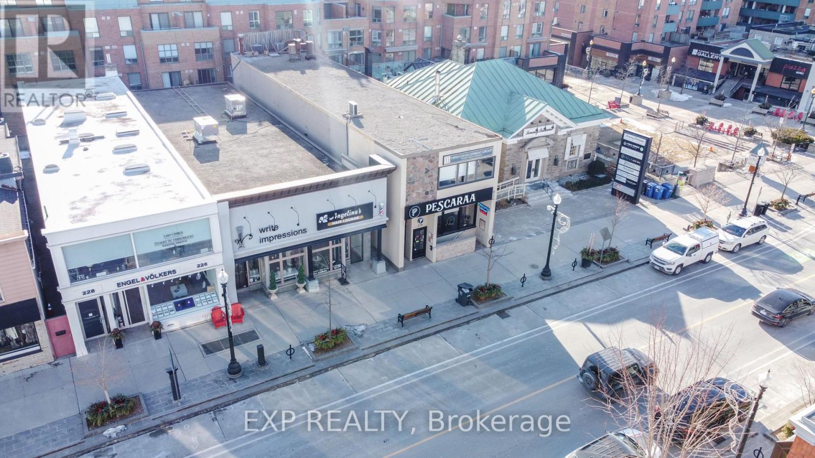 218 LAKESHORE ROAD