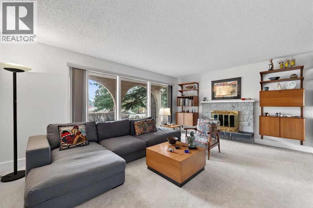 2424 Palisade Drive SW