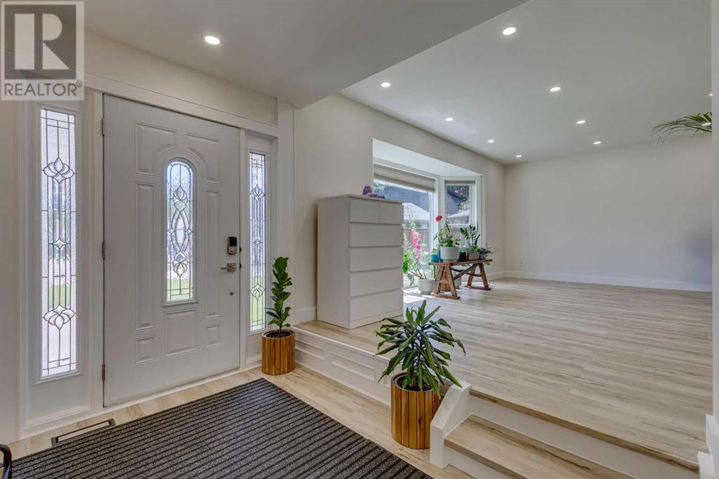 124 Brookmere Bay SW