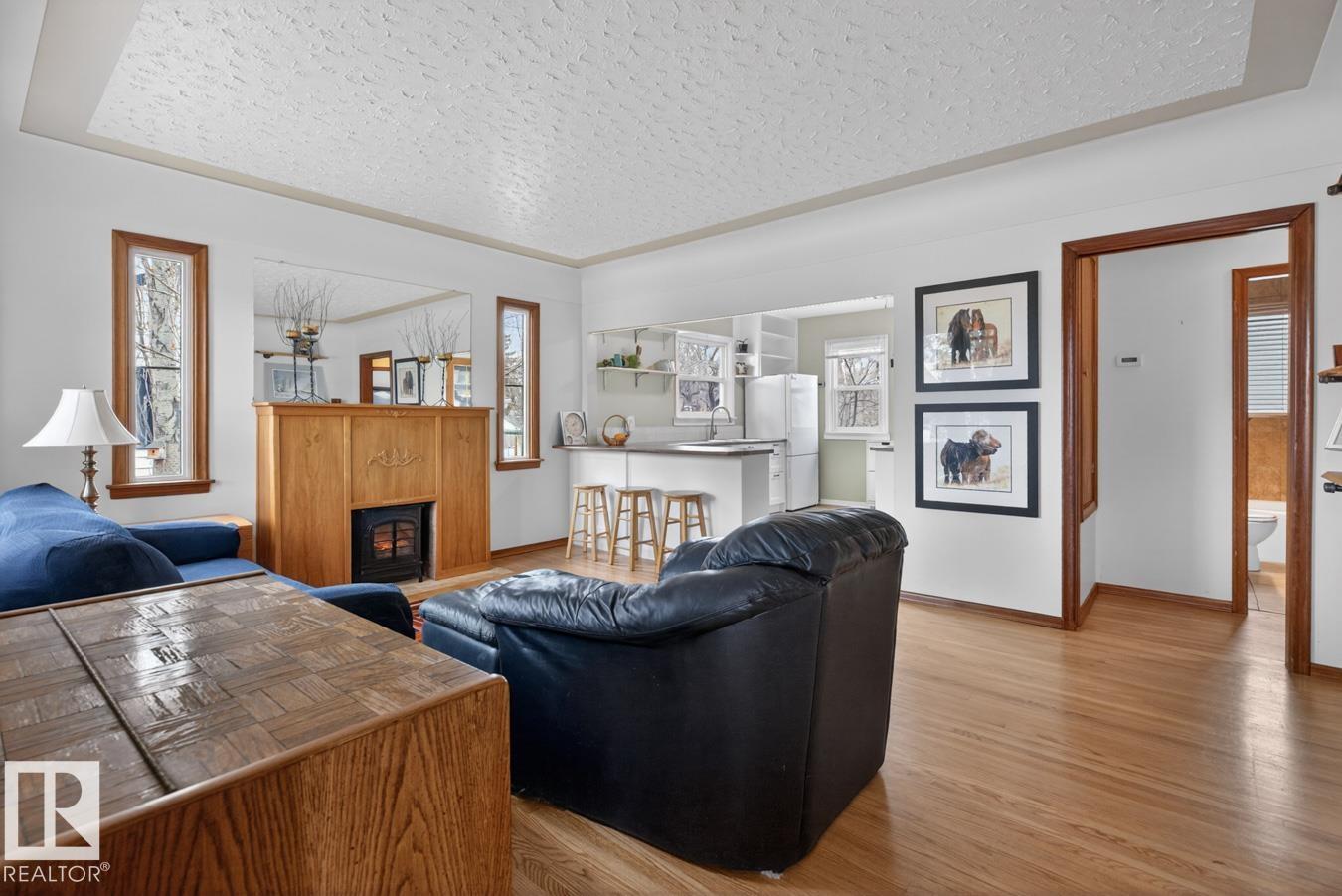 12130 60 ST NW