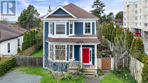 528 Constance Ave Esquimalt BC V9A6N4