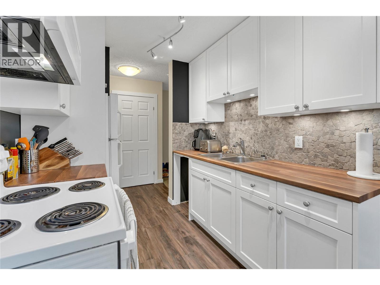 110 SKAHA Place Unit# 310