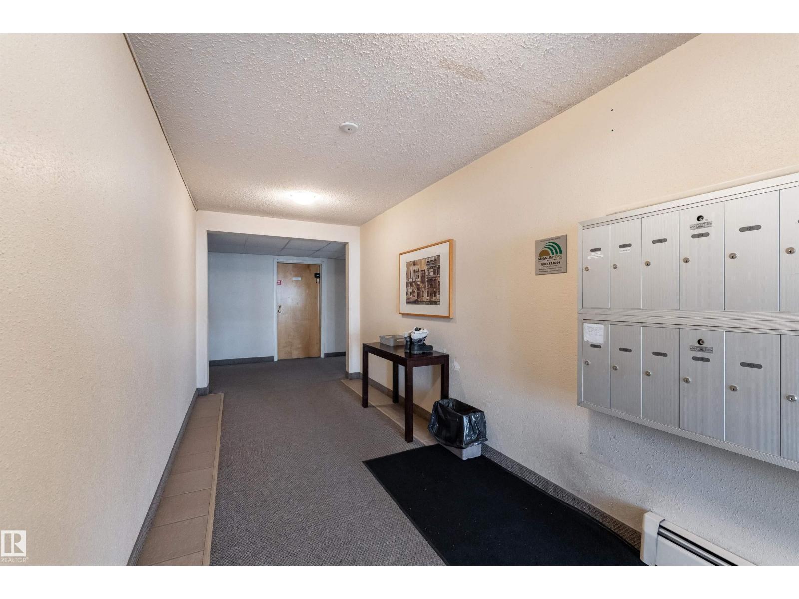 #206 10826 113 ST NW