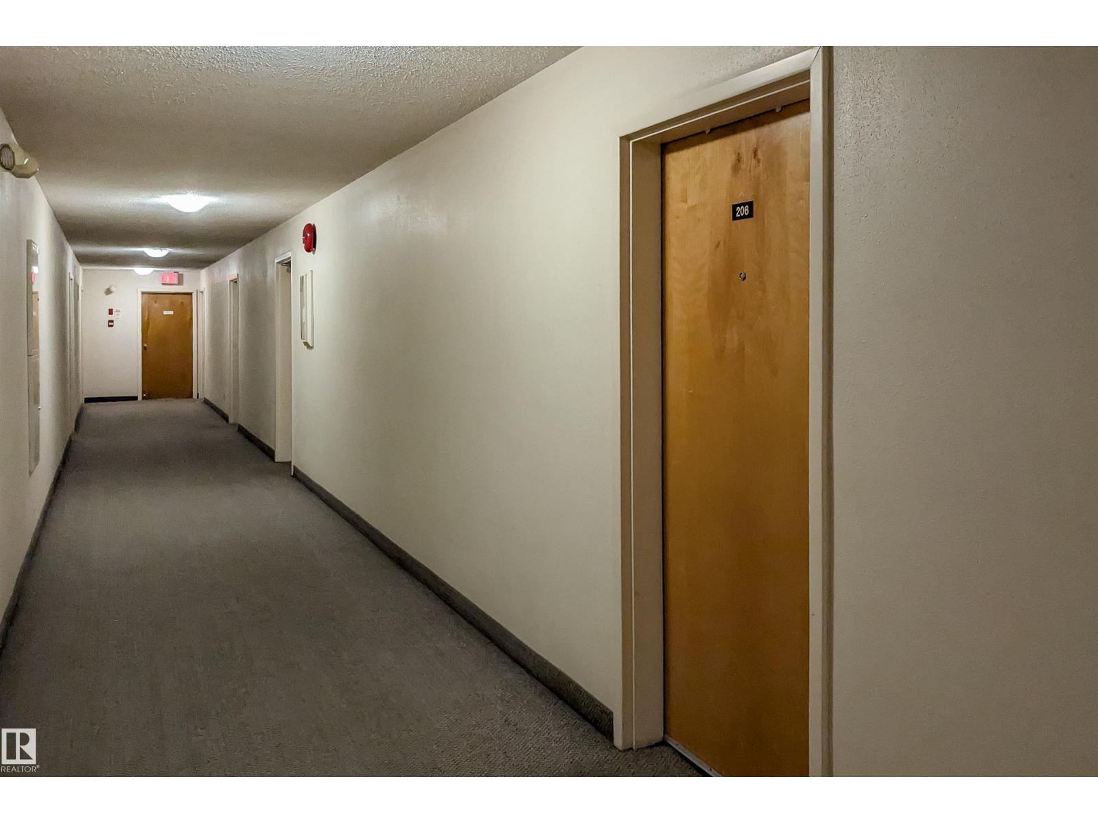 #206 10826 113 ST NW