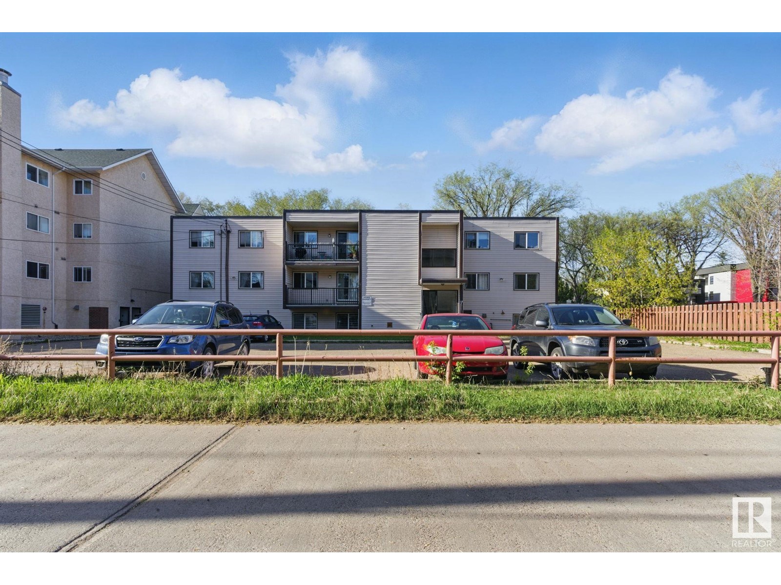 #301 10745 78 ave NW