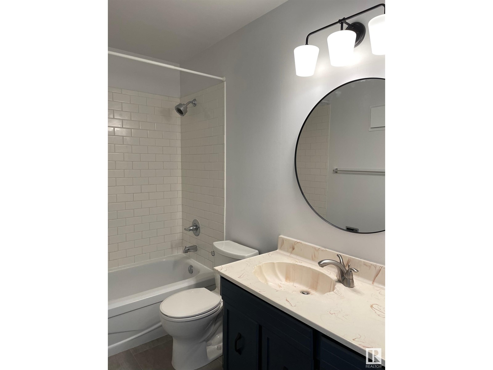 #301 10745 78 ave NW