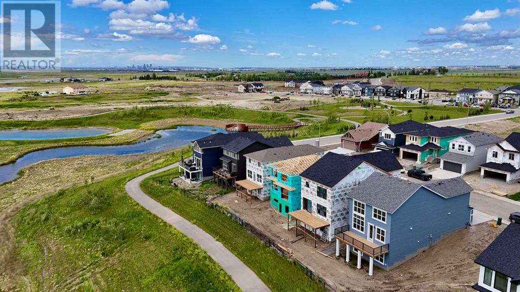 155 Hotchkiss Common SE