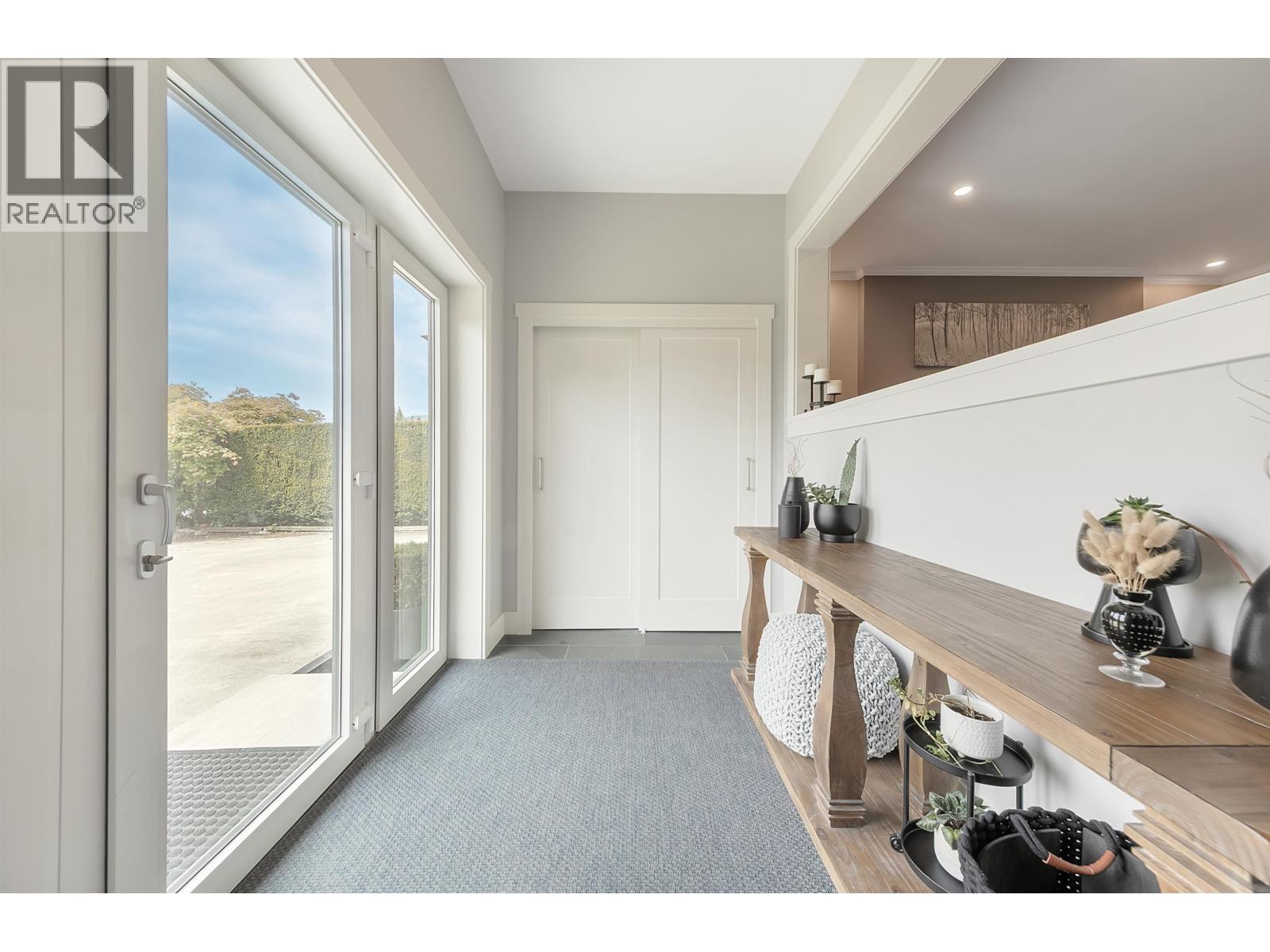 4106 CANTERBURY CRESCENT