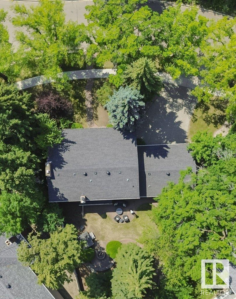 24 WELLINGTON CR NW