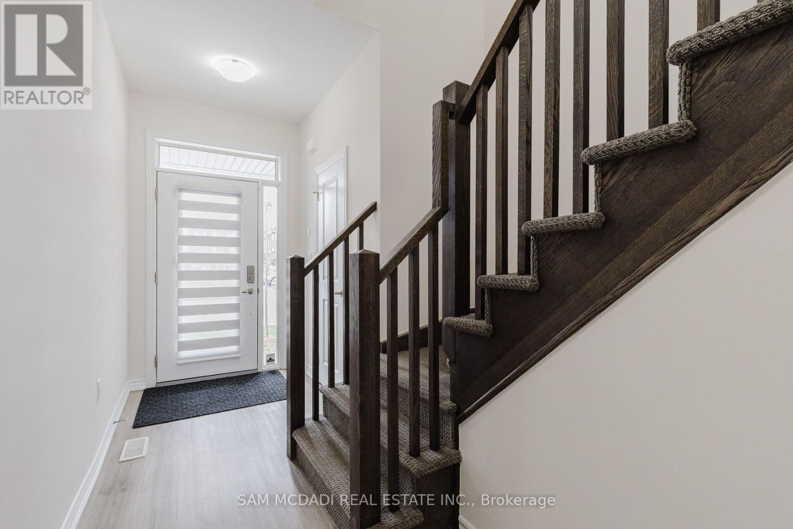 18 - 461 BLACKBURN DRIVE