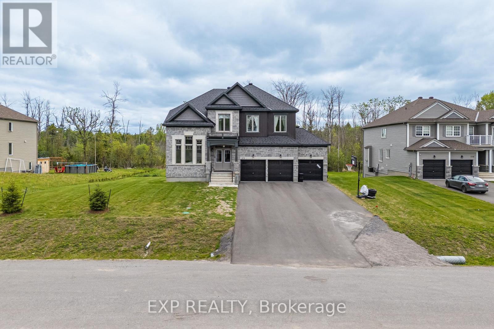 272 ANTLER COURT