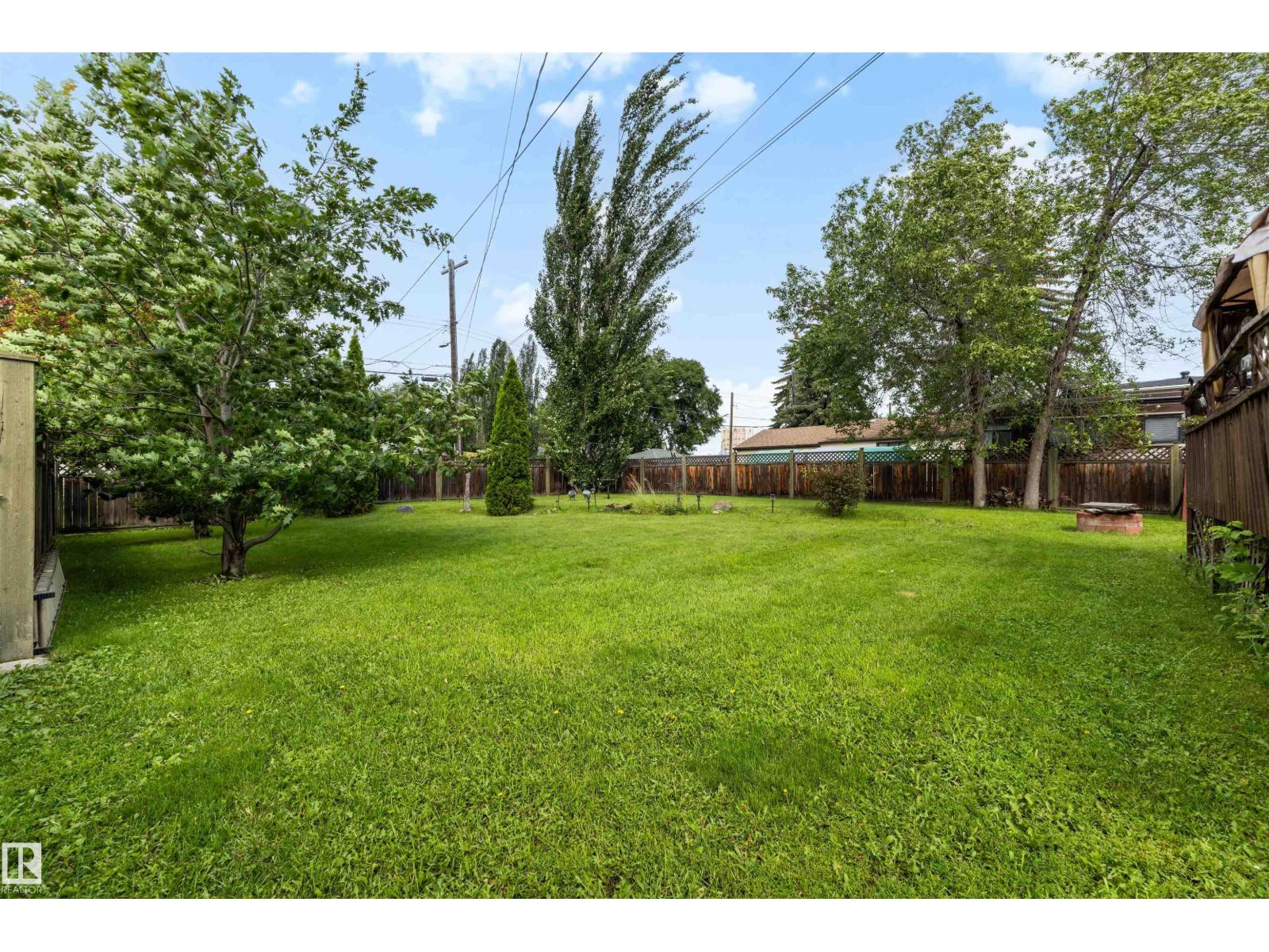 12348 128 ST NW