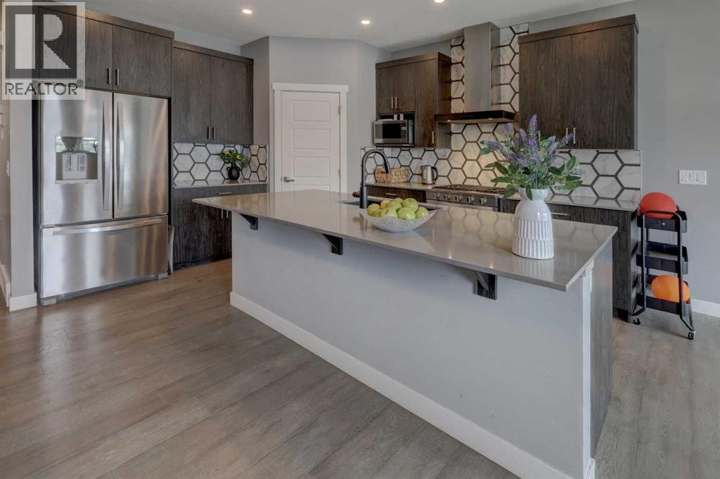 154 Amblehurst Way NW