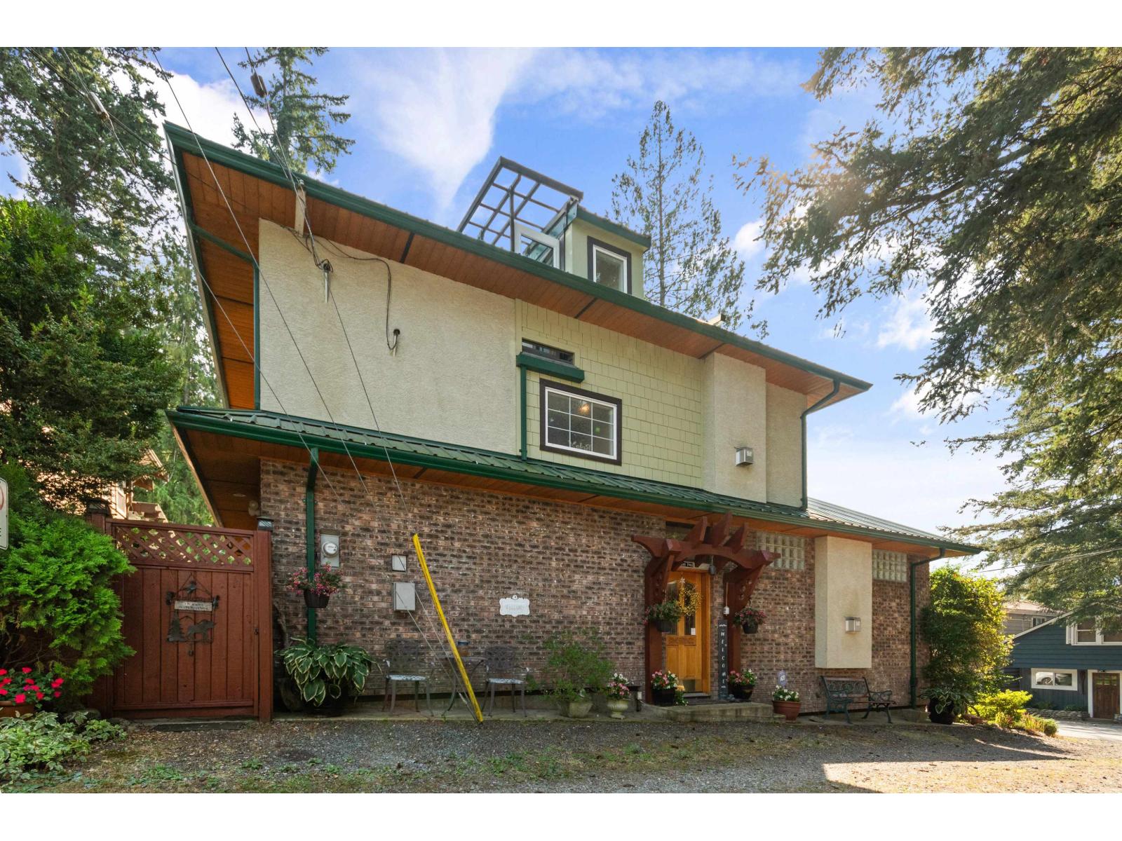 262 FIRST AVENUE|Cultus Lake North