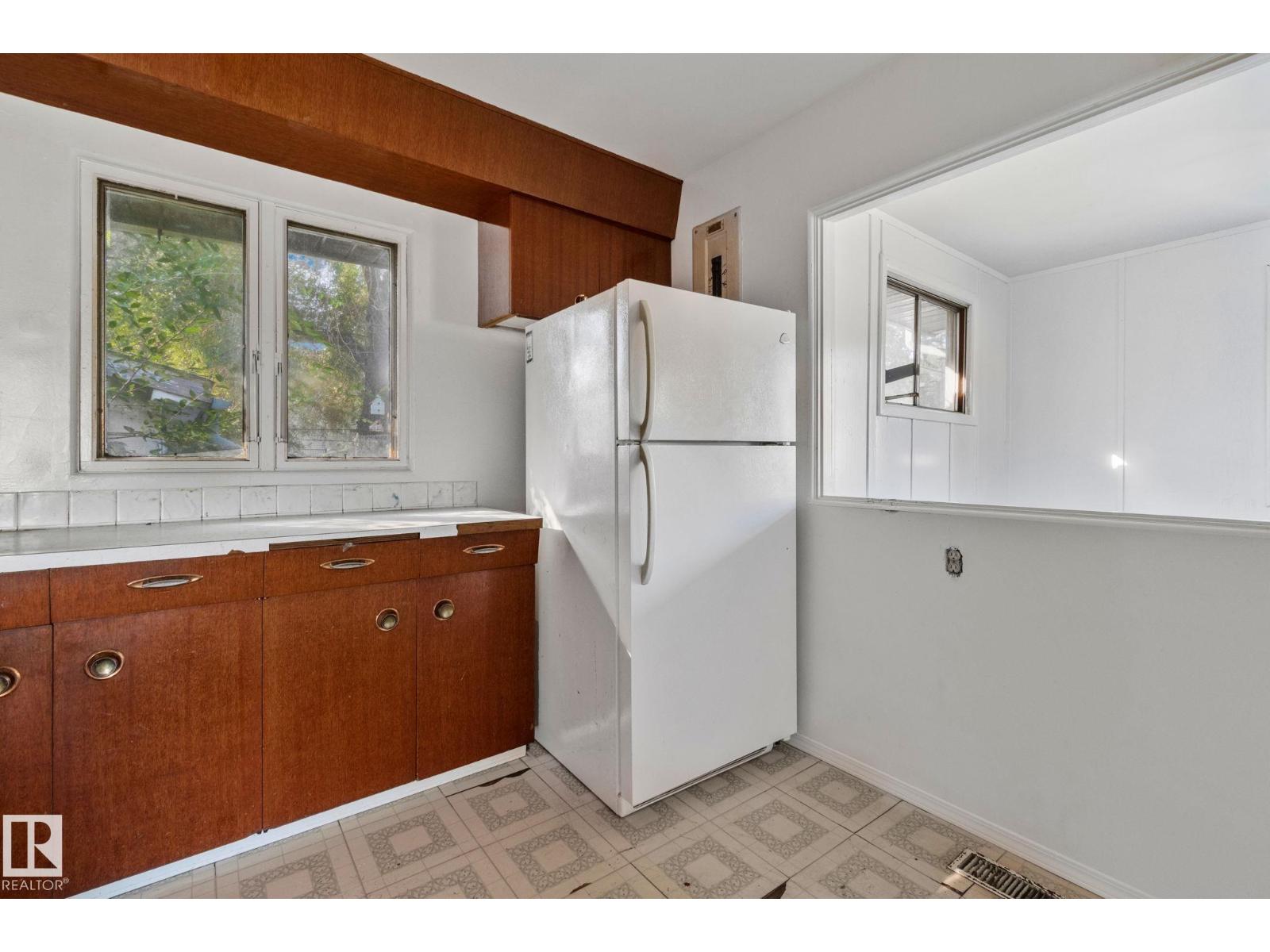 12350 82 ST NW