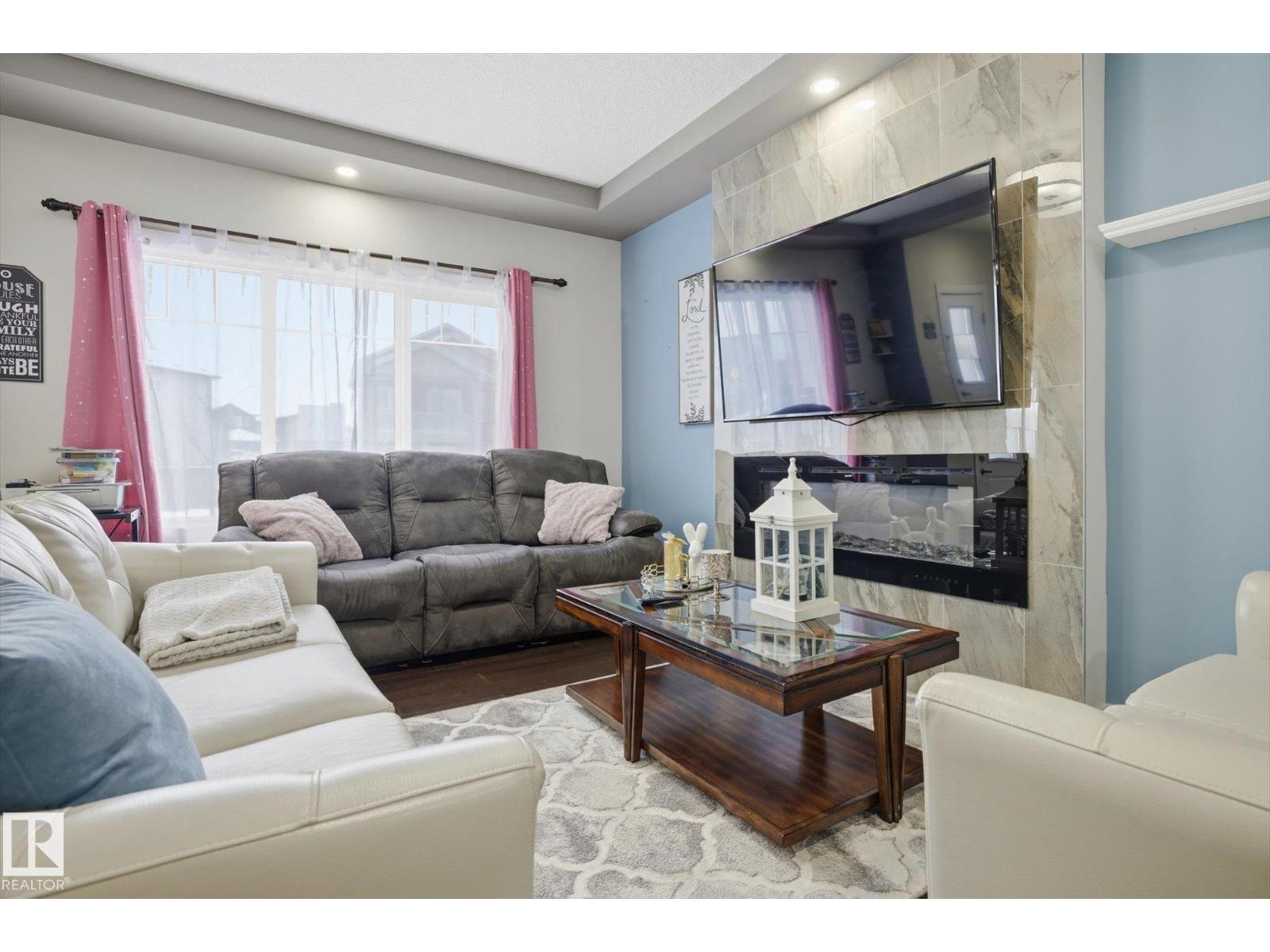 1005 MCCONACHIE BV NW