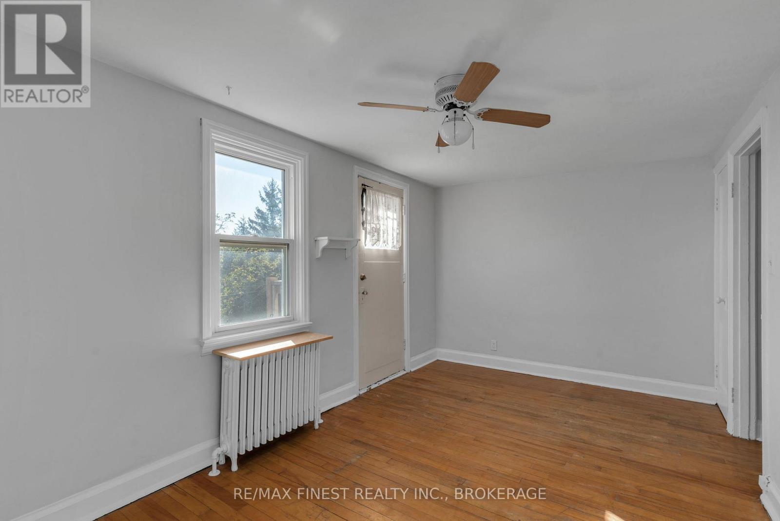 325 SYDENHAM STREET