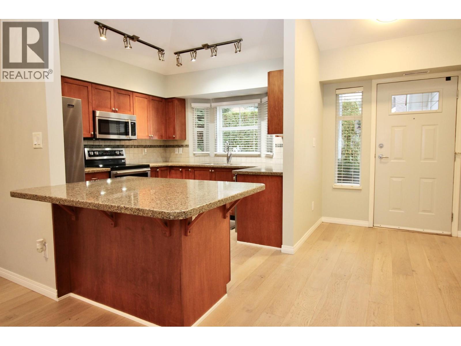 1853 Parkview Crescent Unit# 28