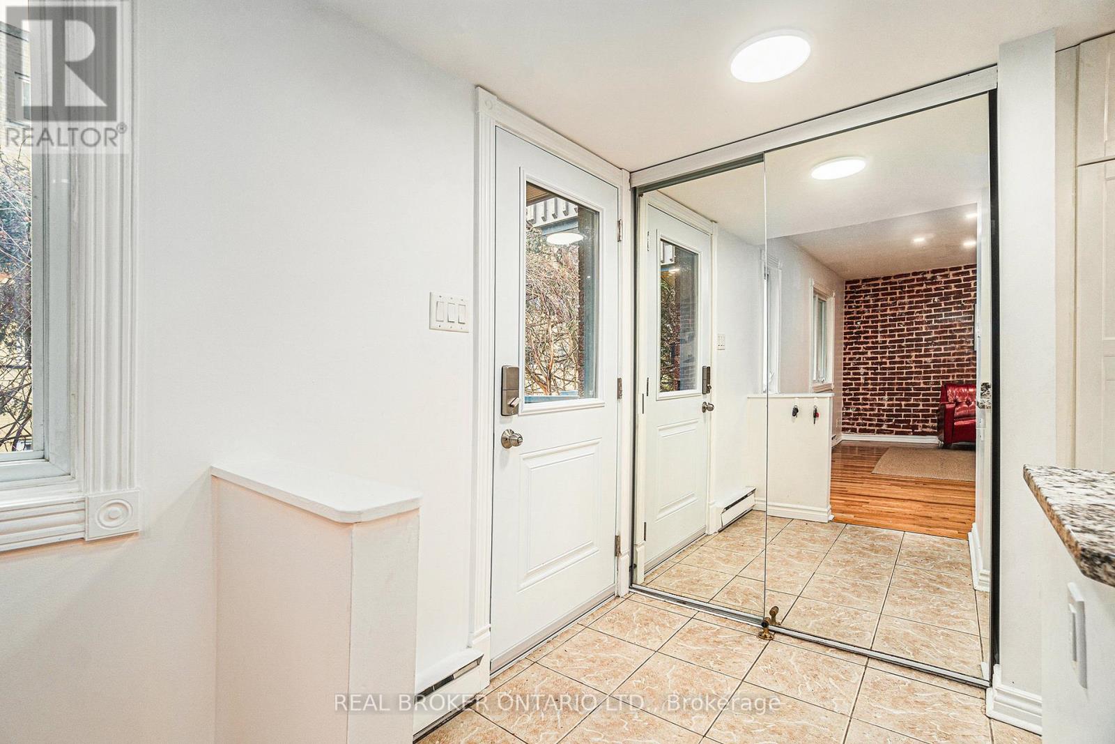 5 - 1204 SHILLINGTON AVENUE