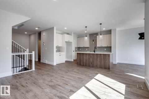 223 RAVINE DR Devon AB T9G0M2