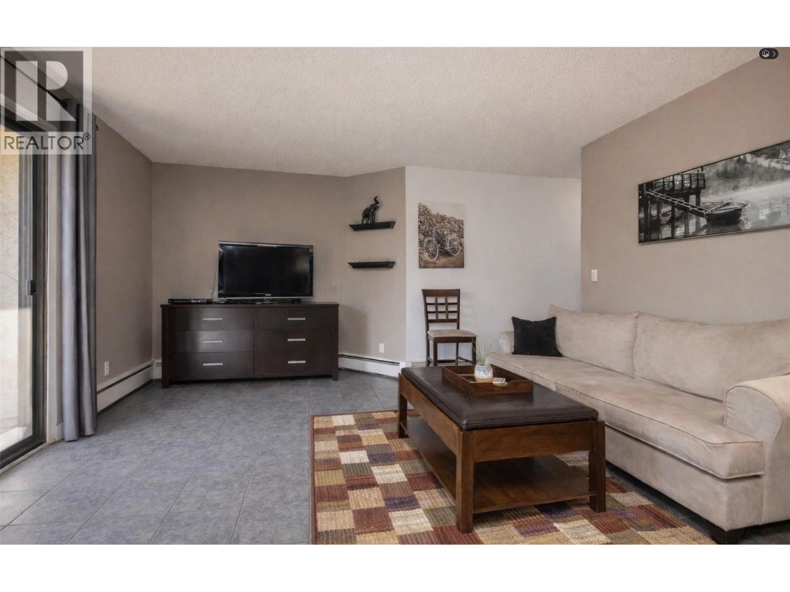 310 Yorkton Avenue Unit# 60