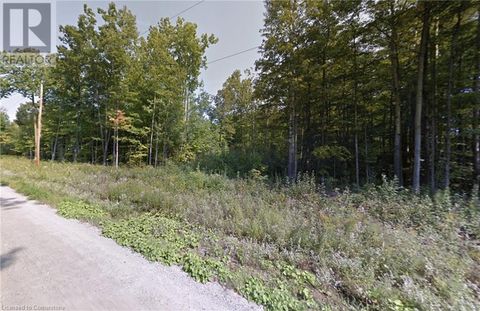 79 WOZNIAK Road Penetanguishene ON L9M1W6