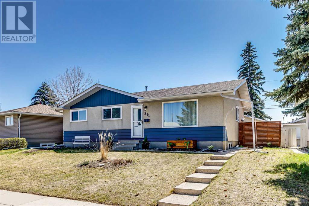 811 Avonlea Place SE