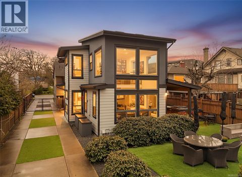 838 Old Esquimalt Rd Esquimalt BC V9A4X1