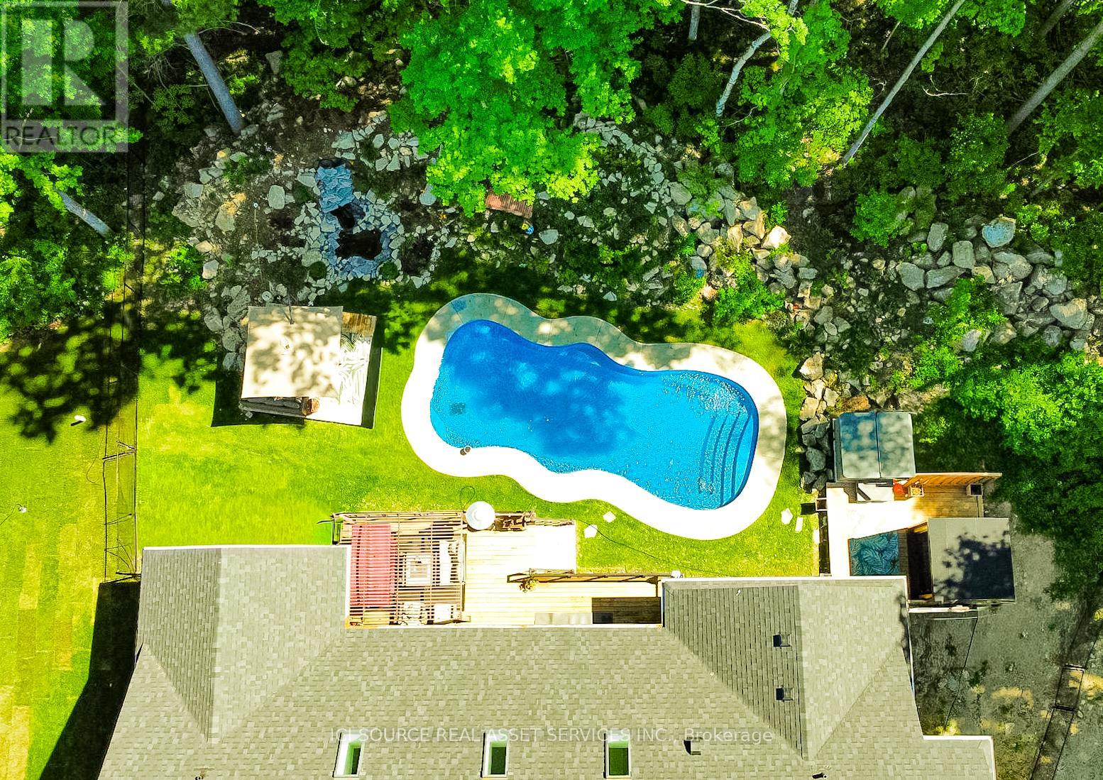 13 TIMBERRUN COURT