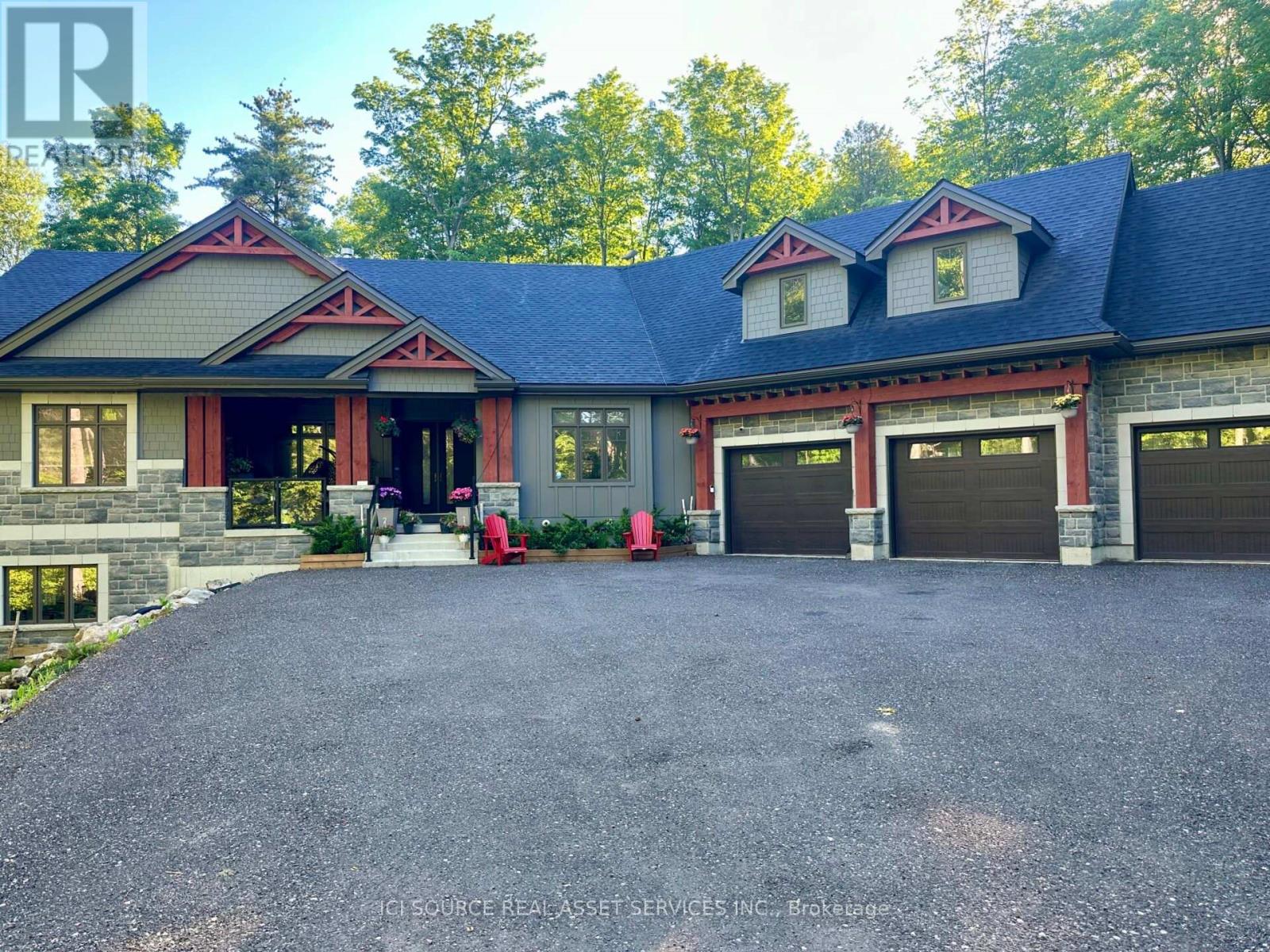 13 TIMBERRUN COURT