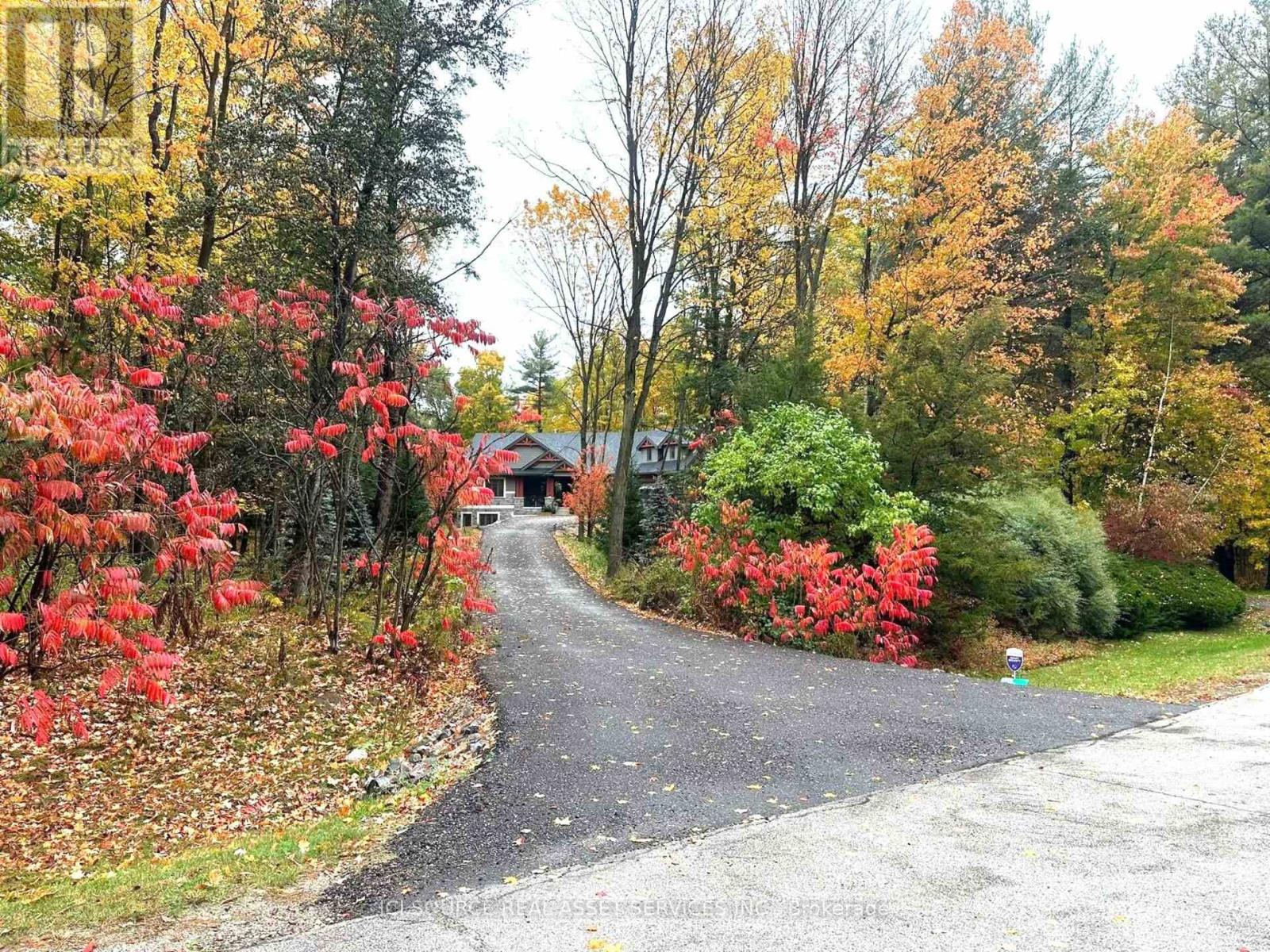 13 TIMBERRUN COURT