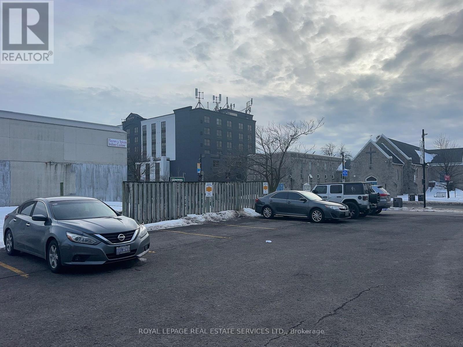 5470 & 5480 VICTORIA AVENUE