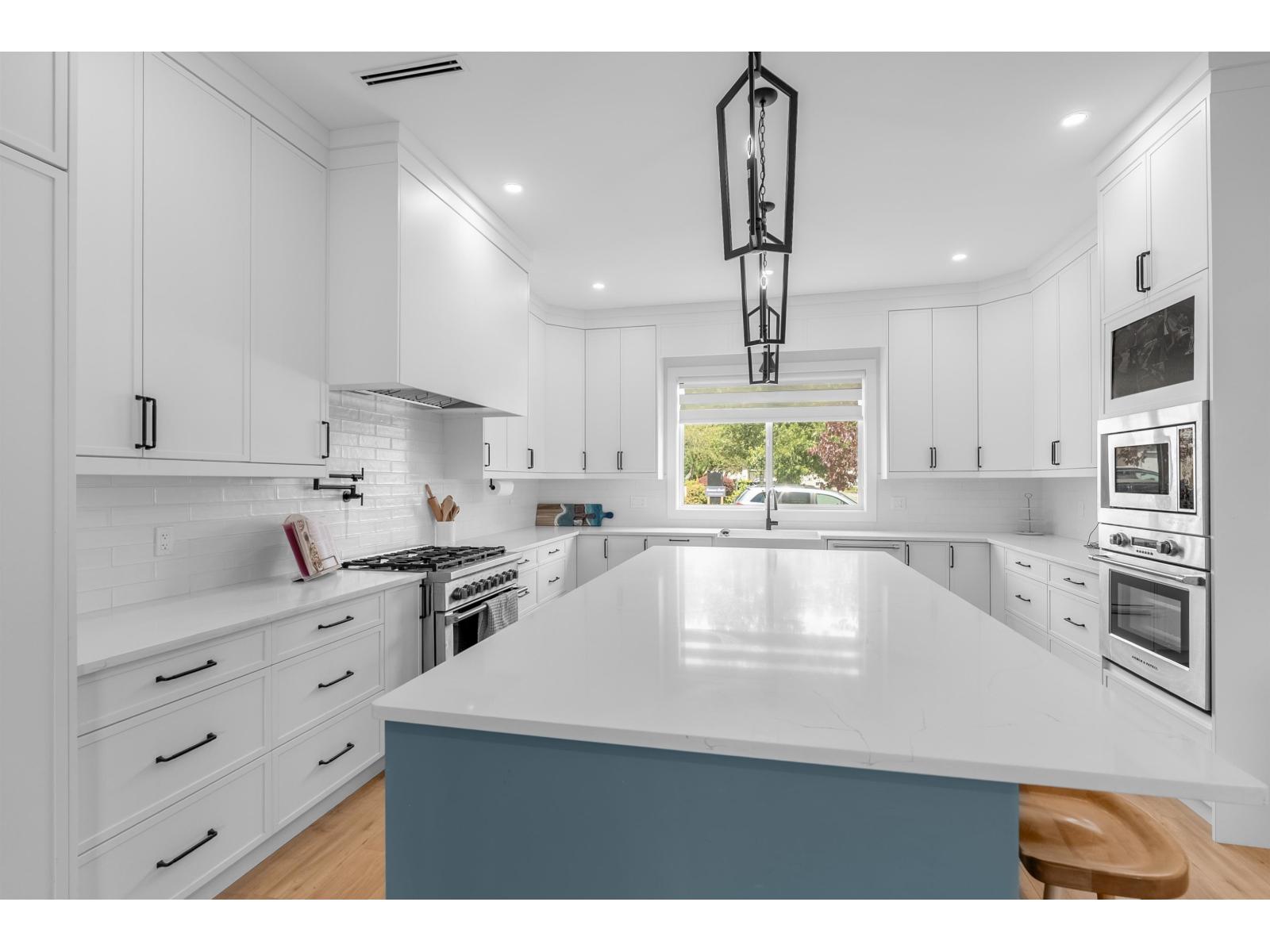 8910 117A STREET