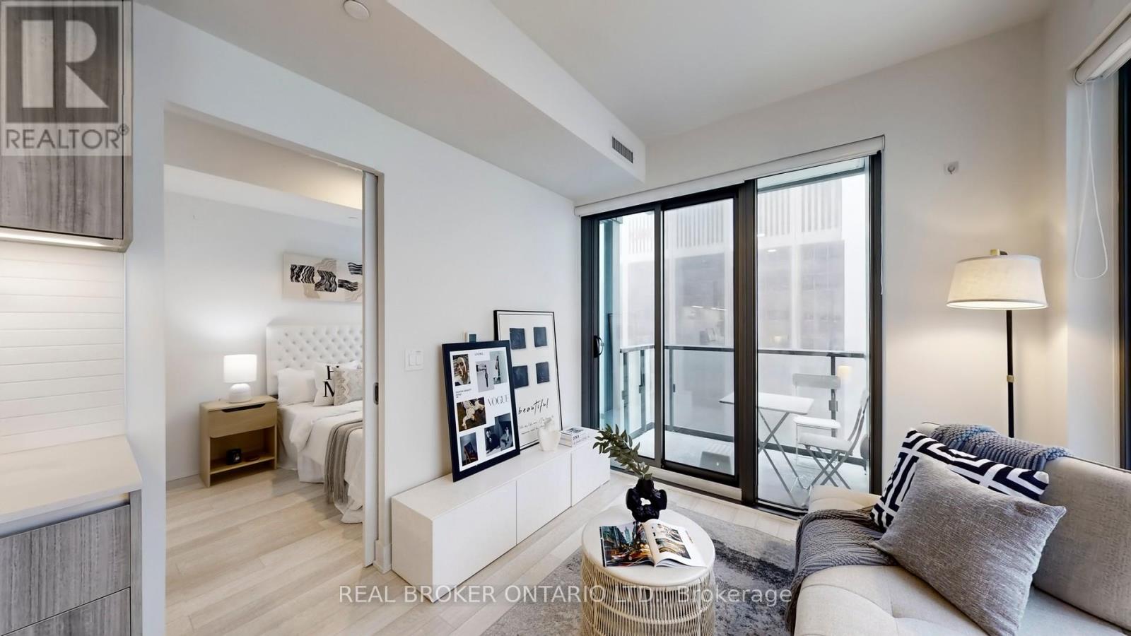 4103 - 8 CUMBERLAND STREET