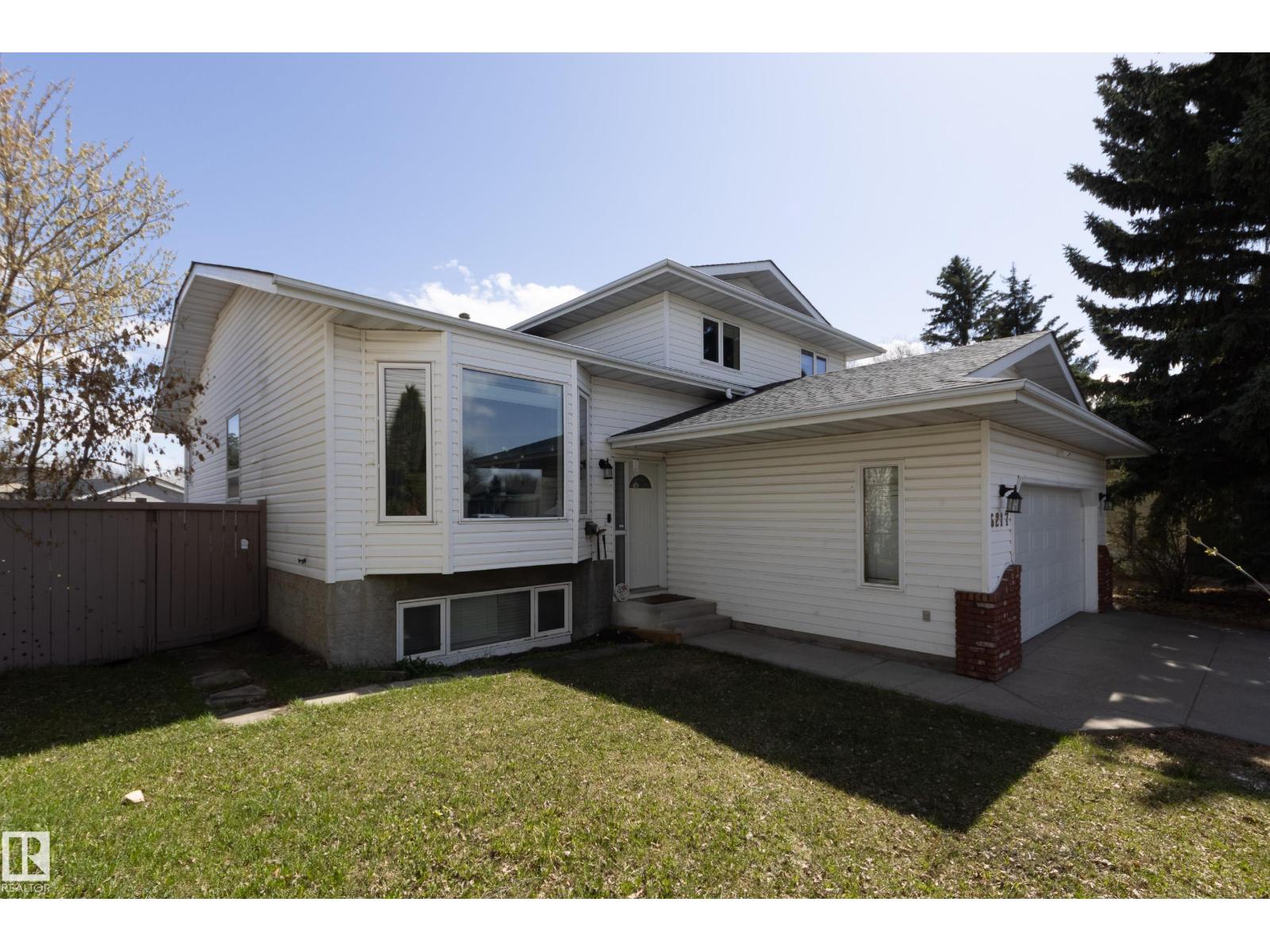 6217 13 AV NW