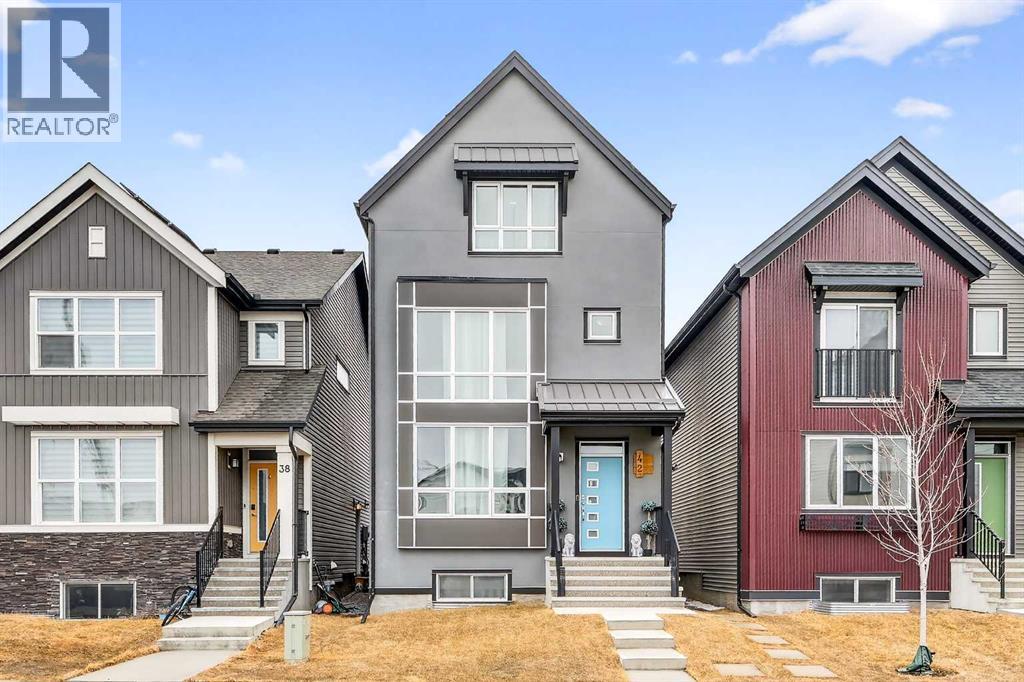 42 Heirloom Manor SE