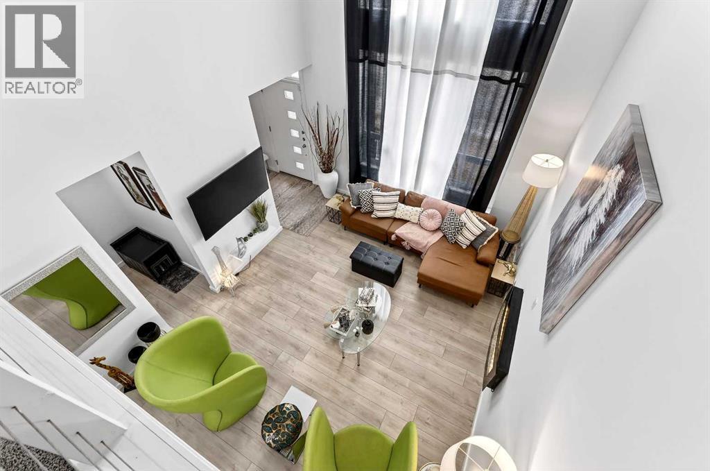 42 Heirloom Manor SE