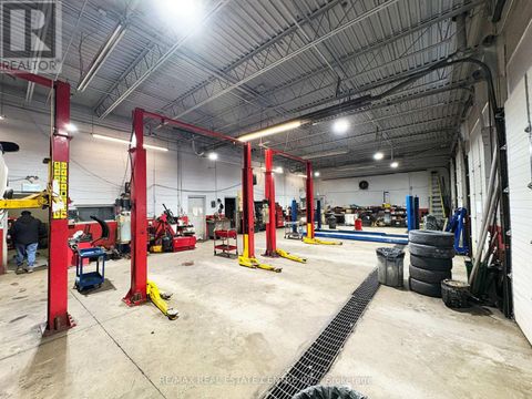 208 BEVERLY STREET Cambridge ON N1R3Z8