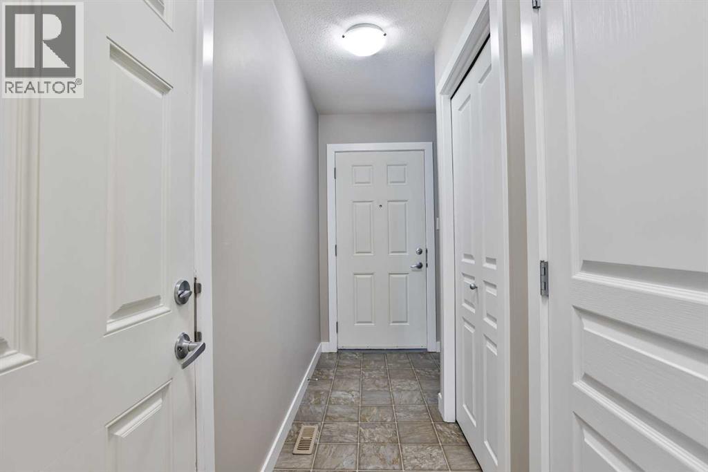 8, 213 Silkstone Road W