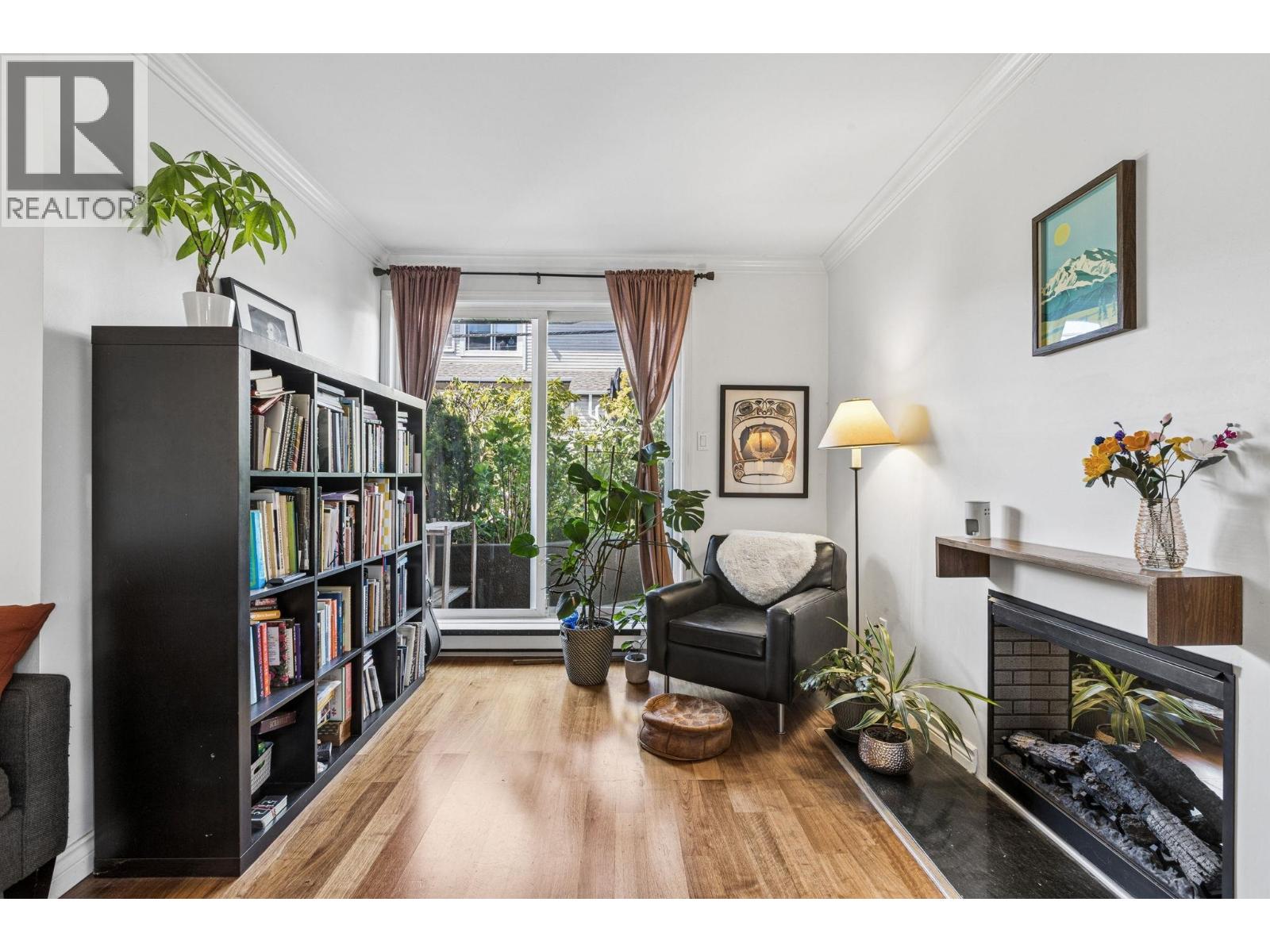 152A W 18TH STREET
